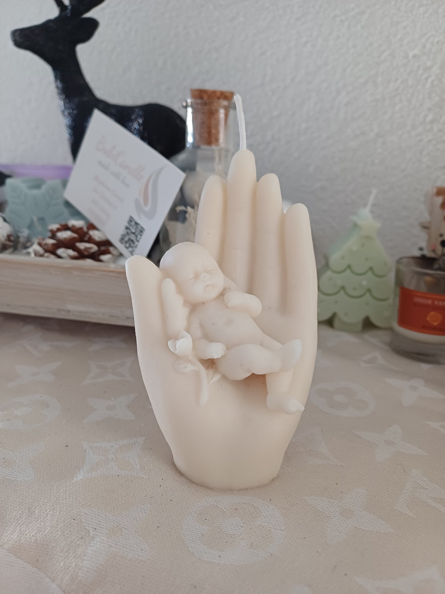 Baby in der Hand
