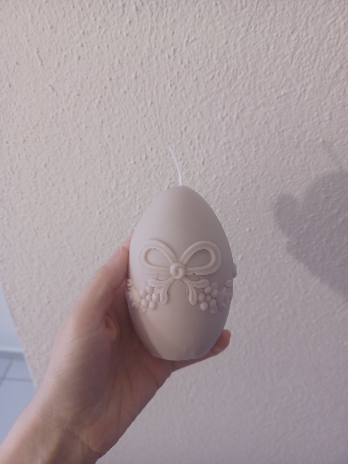 Osterei mit Masche