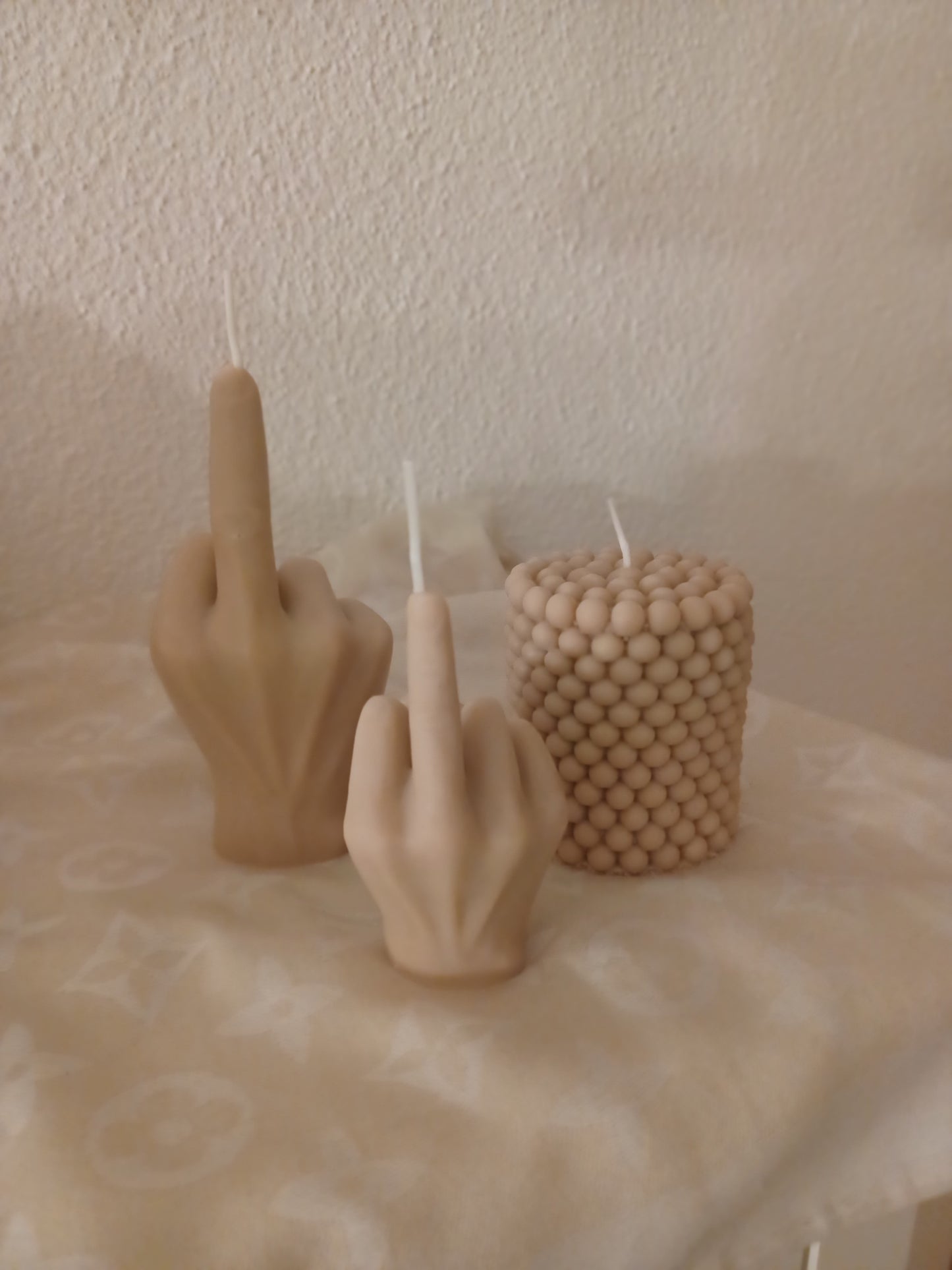 Mittelfinger gross