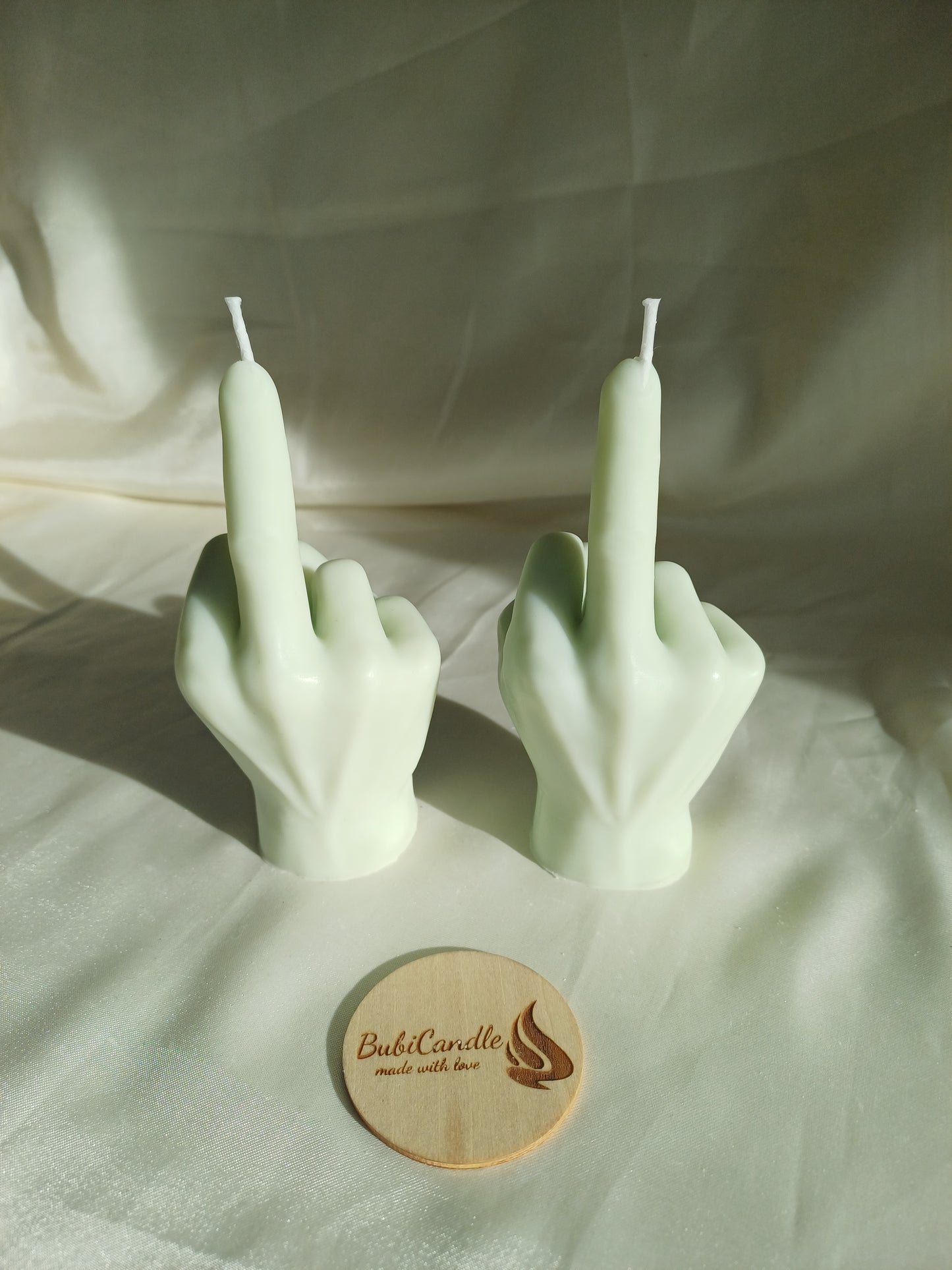 Mittelfinger gross